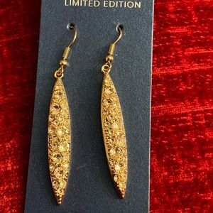 NWT SWAROVSKI CRYSTAL EARRINGS